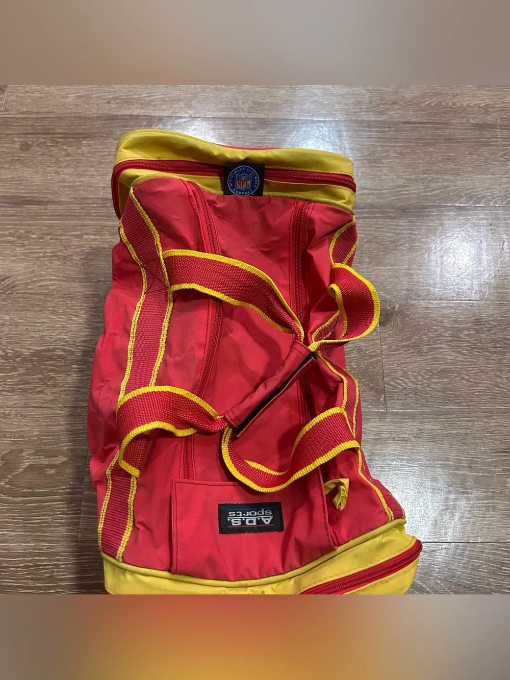Vintage Kansas City Chiefs Duffel Bag NFL ADS Sports Red Yellow Gym Travel 90s